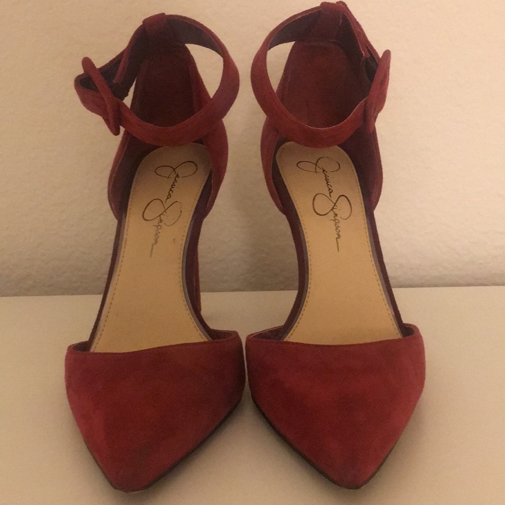 Burgundy closed toed Jessica Simpson heels